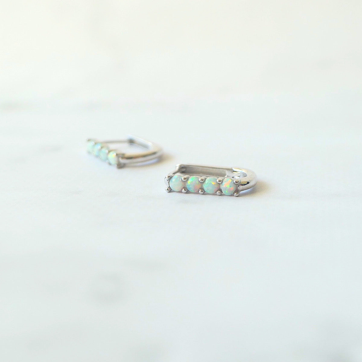 【SE250205】Sterling Silver Opal Huggie Earrings