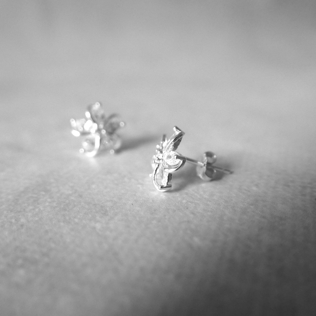 【SE240804】Sterling Silver Stud Earrings