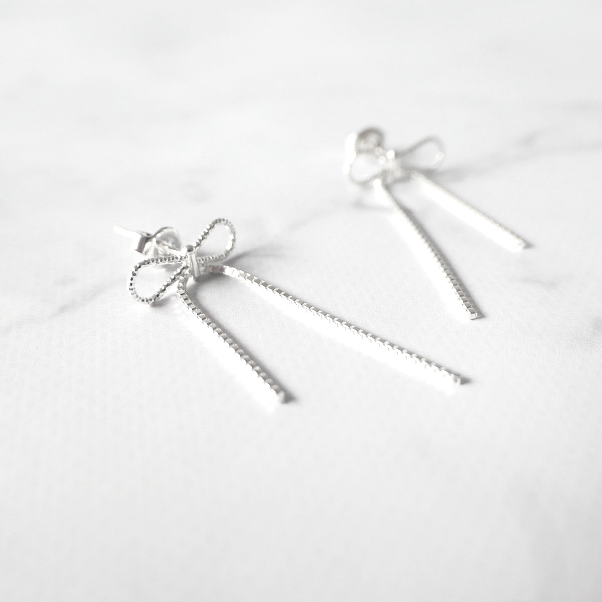 【SE240606】Sterling Silver Ribbon Dangle Earrings