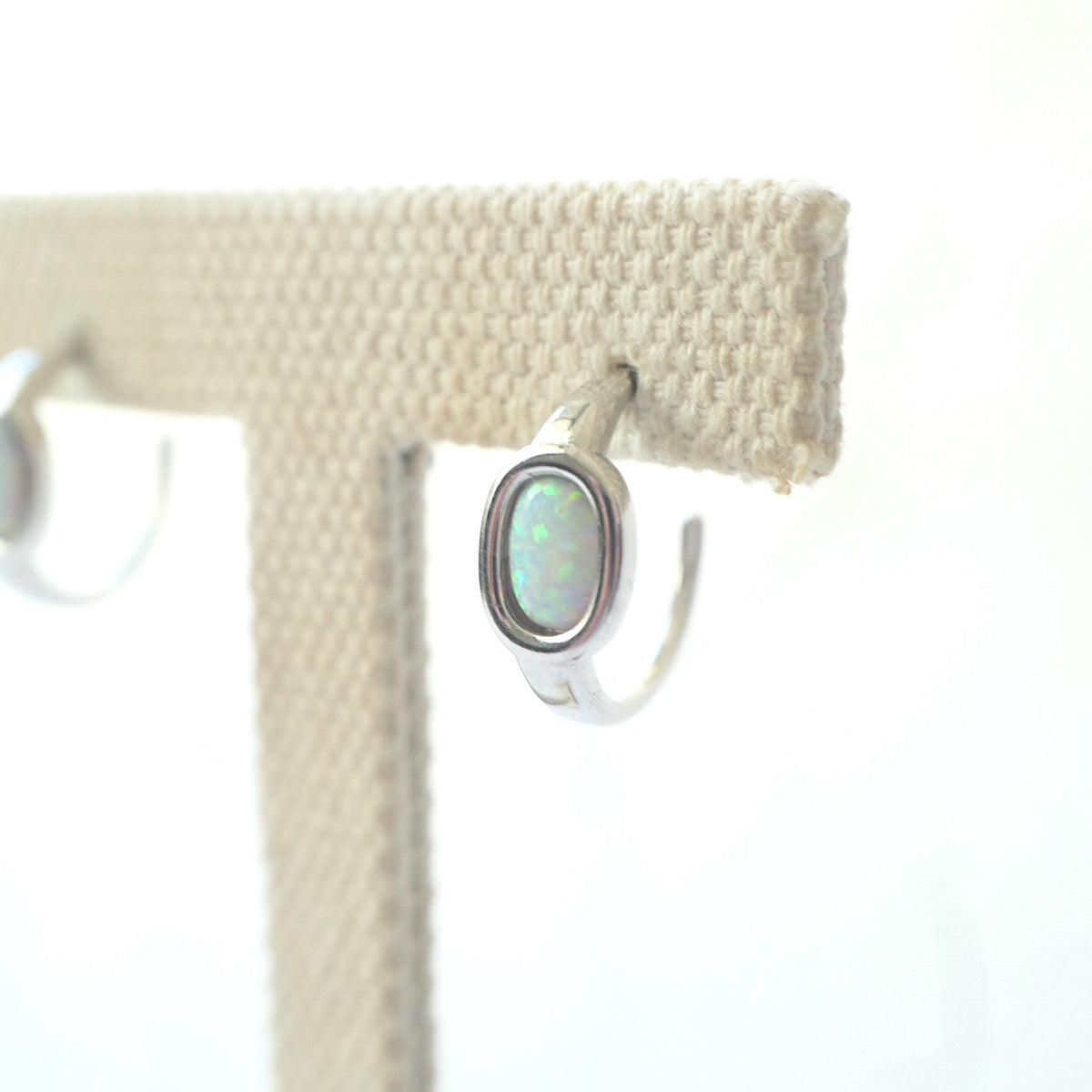 【SE250206】Sterling Silver Opal Hoop Earrings