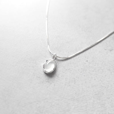 【SN240602】Sterling Silver Moonstone Pendant Necklace