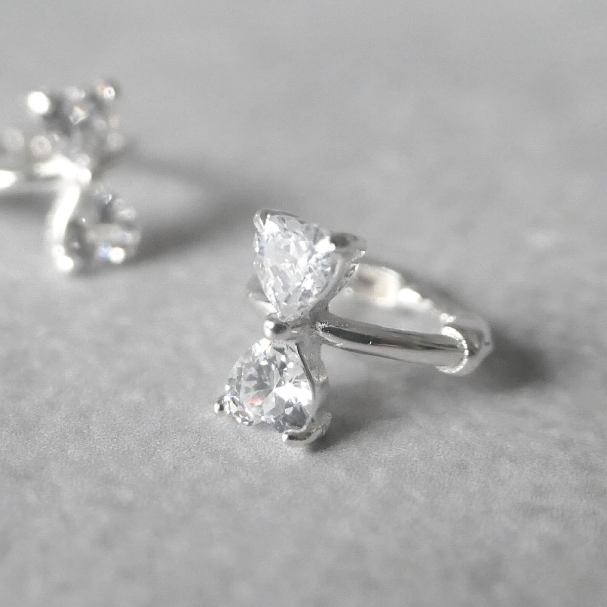 【SE240802】Sterling Silver Huggie Earrings