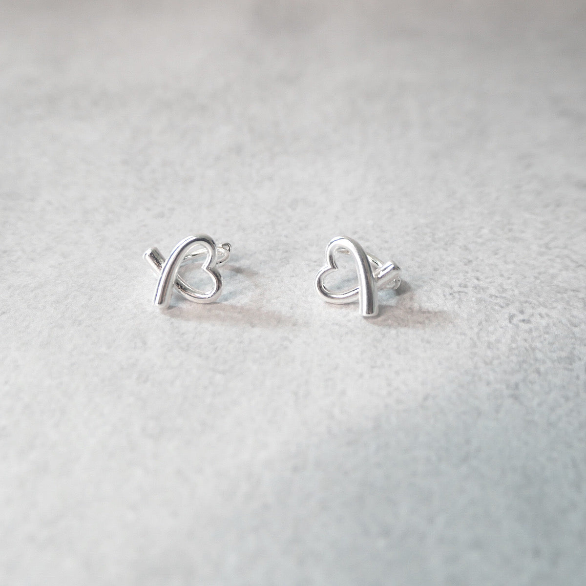 【SE240216】Sterling Silver Huggie Earrings