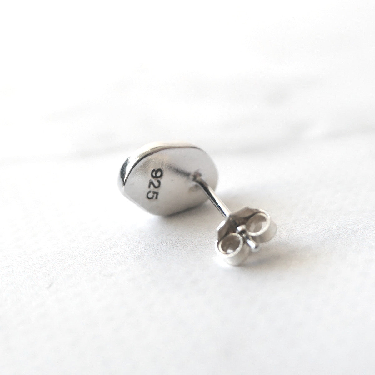 【SE250204】Sterling Silver Opal Stud Earrings