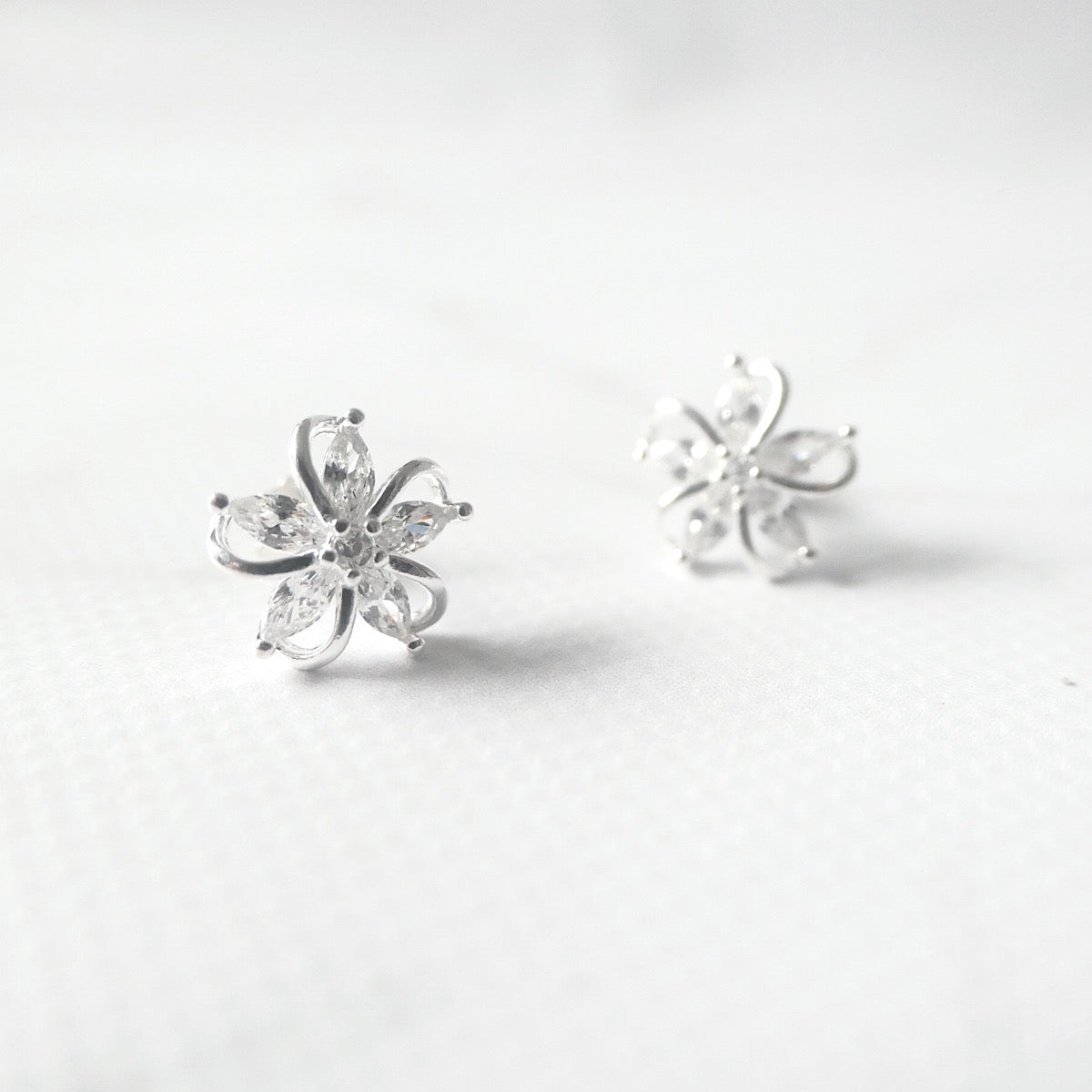 【SE240804】Sterling Silver Stud Earrings