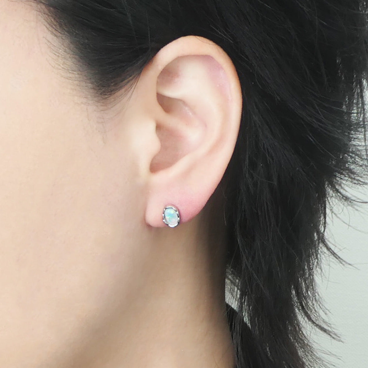 【SE250204】Sterling Silver Opal Stud Earrings