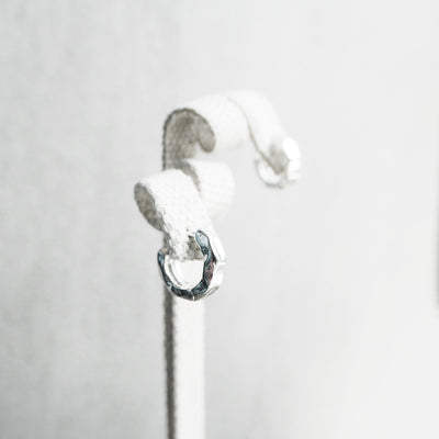 【SE230902】Sterling Silver Huggie Earrings