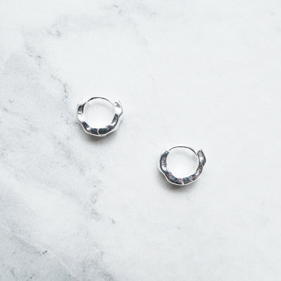 【SE230902】Sterling Silver Huggie Earrings