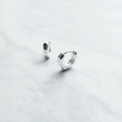 【SE230902】Sterling Silver Huggie Earrings