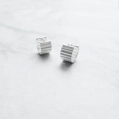 【SE230901】Sterling Silver Huggie Earrings