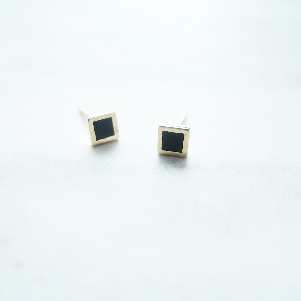 【GE230901】14K Gold Stud Earrings 