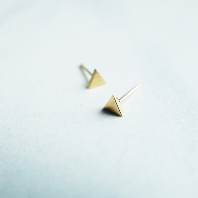 【GE230902】14K Gold Stud Earrings 