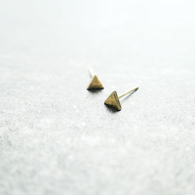 【GE230902】14K Gold Stud Earrings 