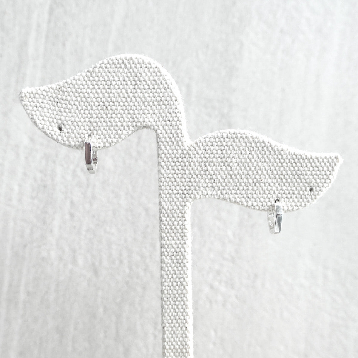 【SE231007】Sterling Silver Huggie Earrings