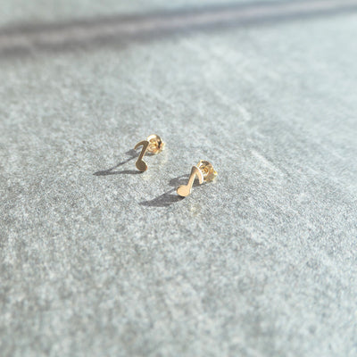 【GE231001】14K Gold Stud Earrings 