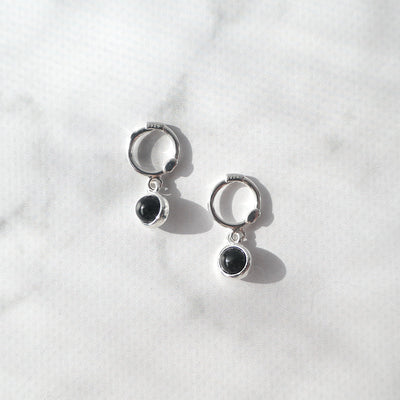 【SE250105】Sterling Silver Black Garnet Dangle Earrings