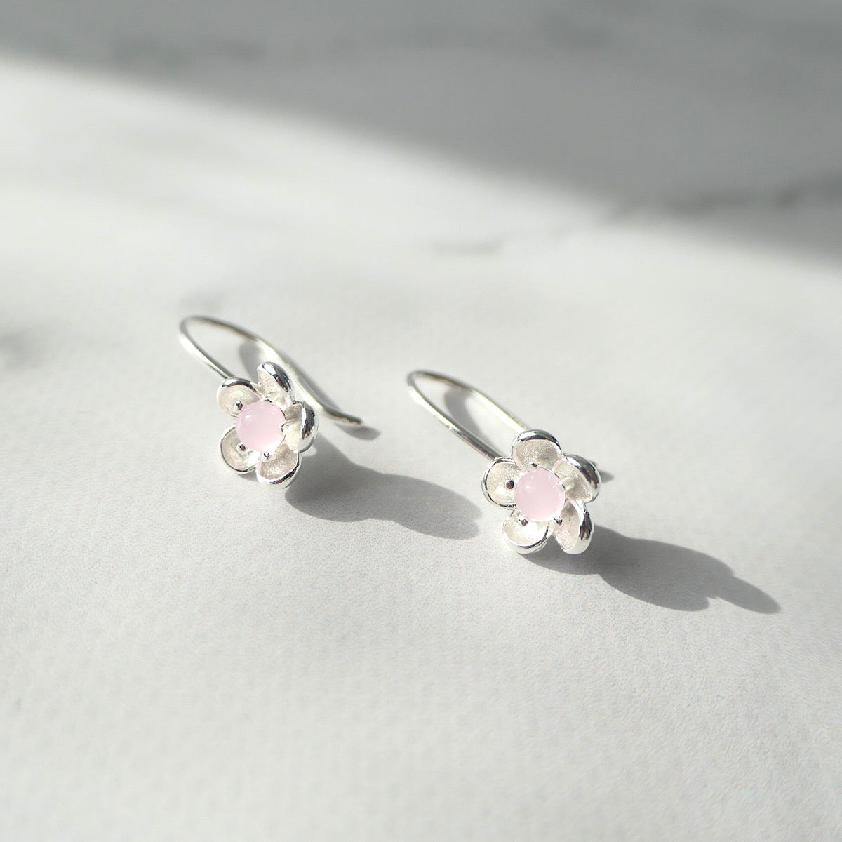 【SE250106】 Sterling Silver Rose Quartz Threaded Earrings