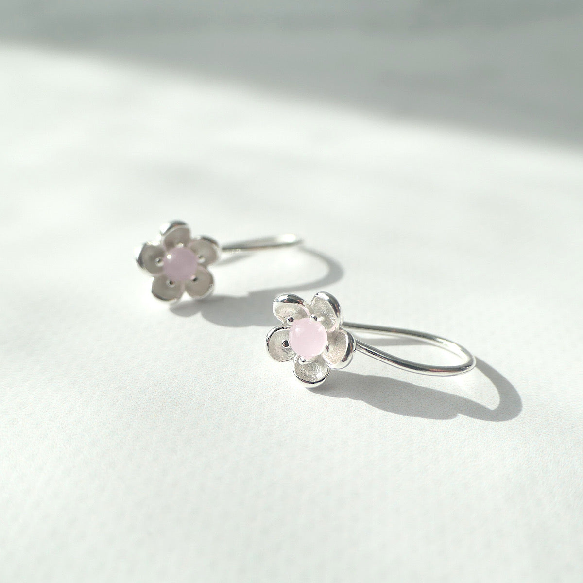 【SE250106】 Sterling Silver Rose Quartz Threaded Earrings