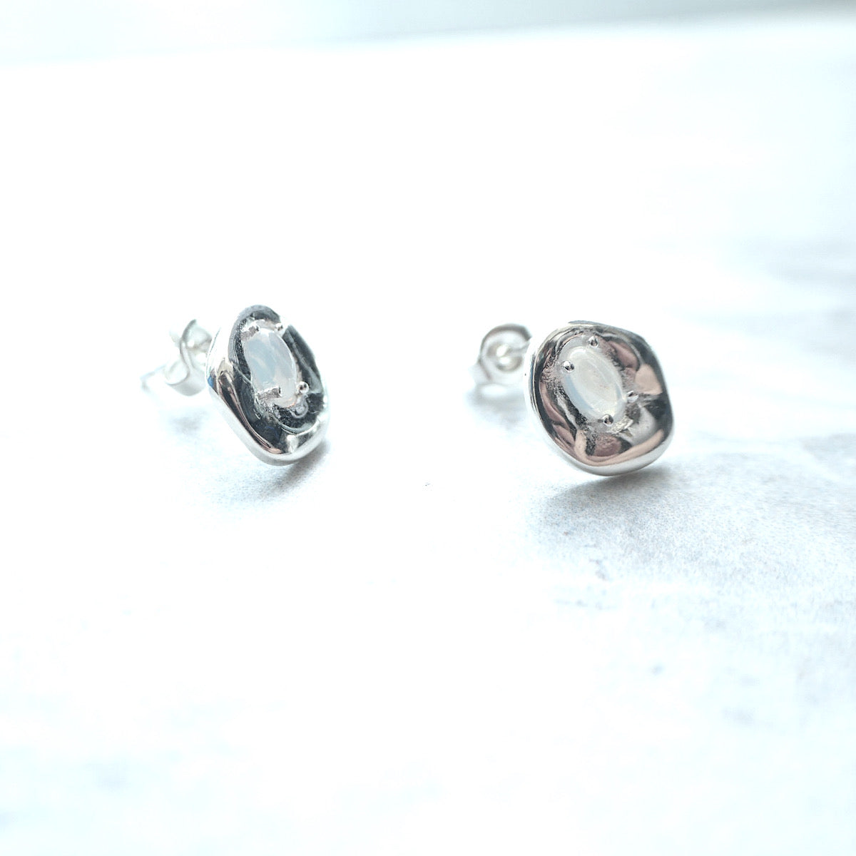 【SE230601】Sterling Silver Opal Stud Earrings
