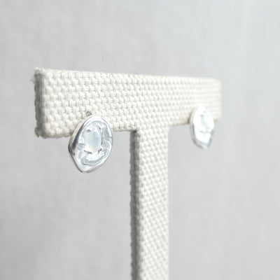 【SE230601】Sterling Silver Opal Stud Earrings
