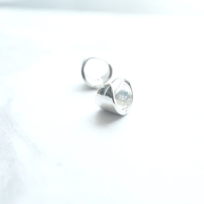 【SE230604】Sterling Silver Huggie Earrings
