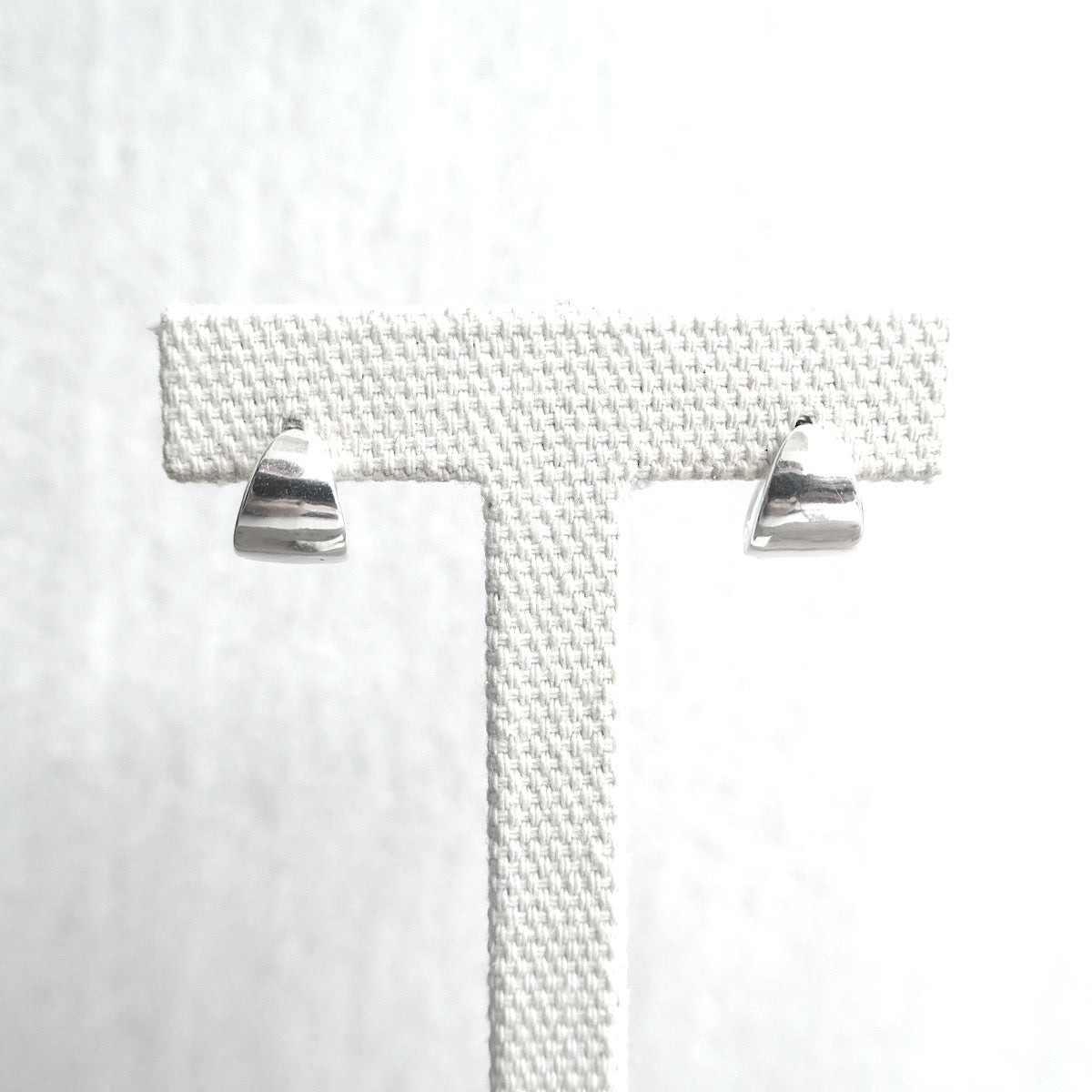 【SE230604】Sterling Silver Huggie Earrings
