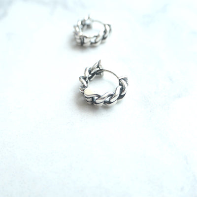 【SE230611】Sterling Silver Huggie Earrings
