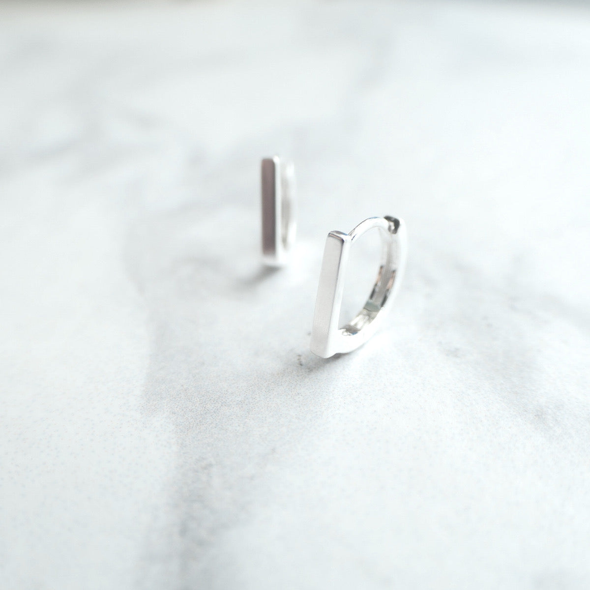 【SE230703】Sterling Silver Hoop Earrings
