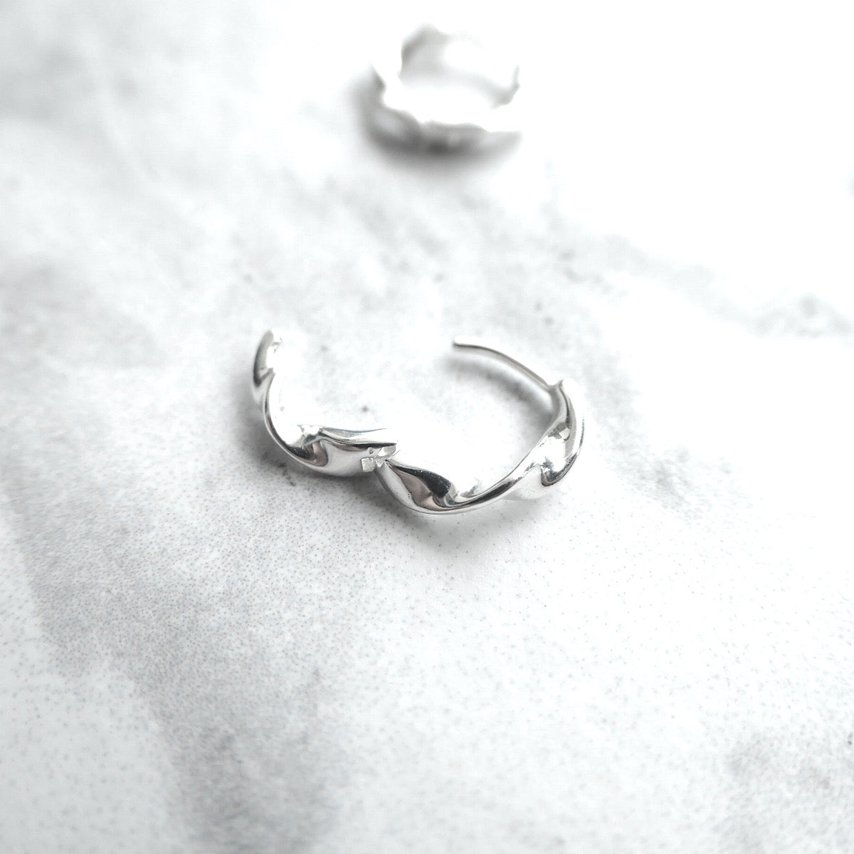 【SE230702】Sterling Silver Hoop Earrings
