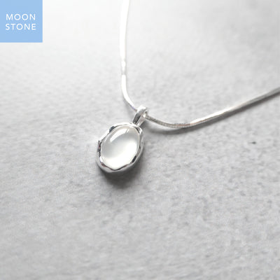 【SN240602】Sterling Silver Moonstone Pendant Necklace