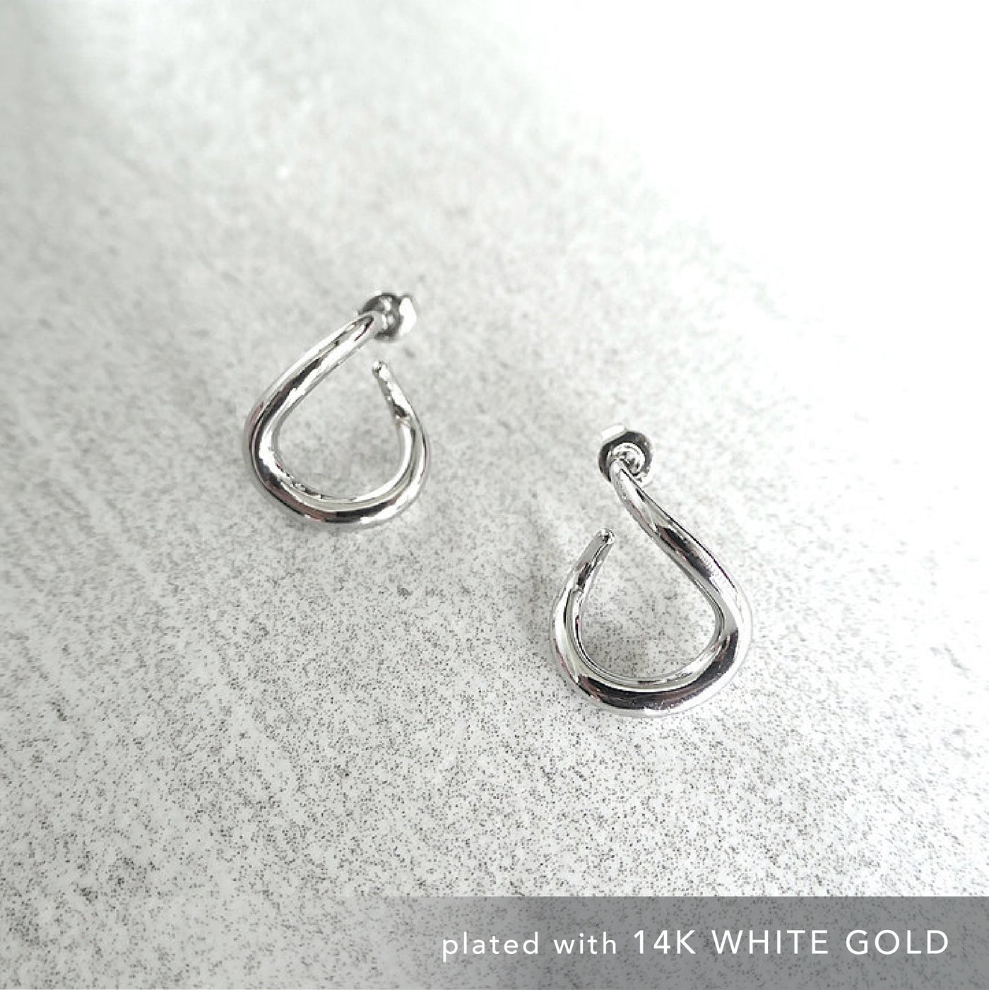 【CS210504】 Sterling Silver Stud Earrings