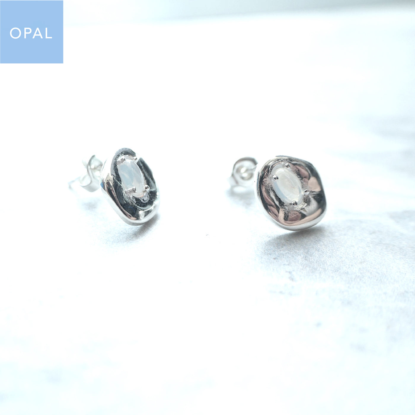 【SE230601】Sterling Silver Opal Stud Earrings
