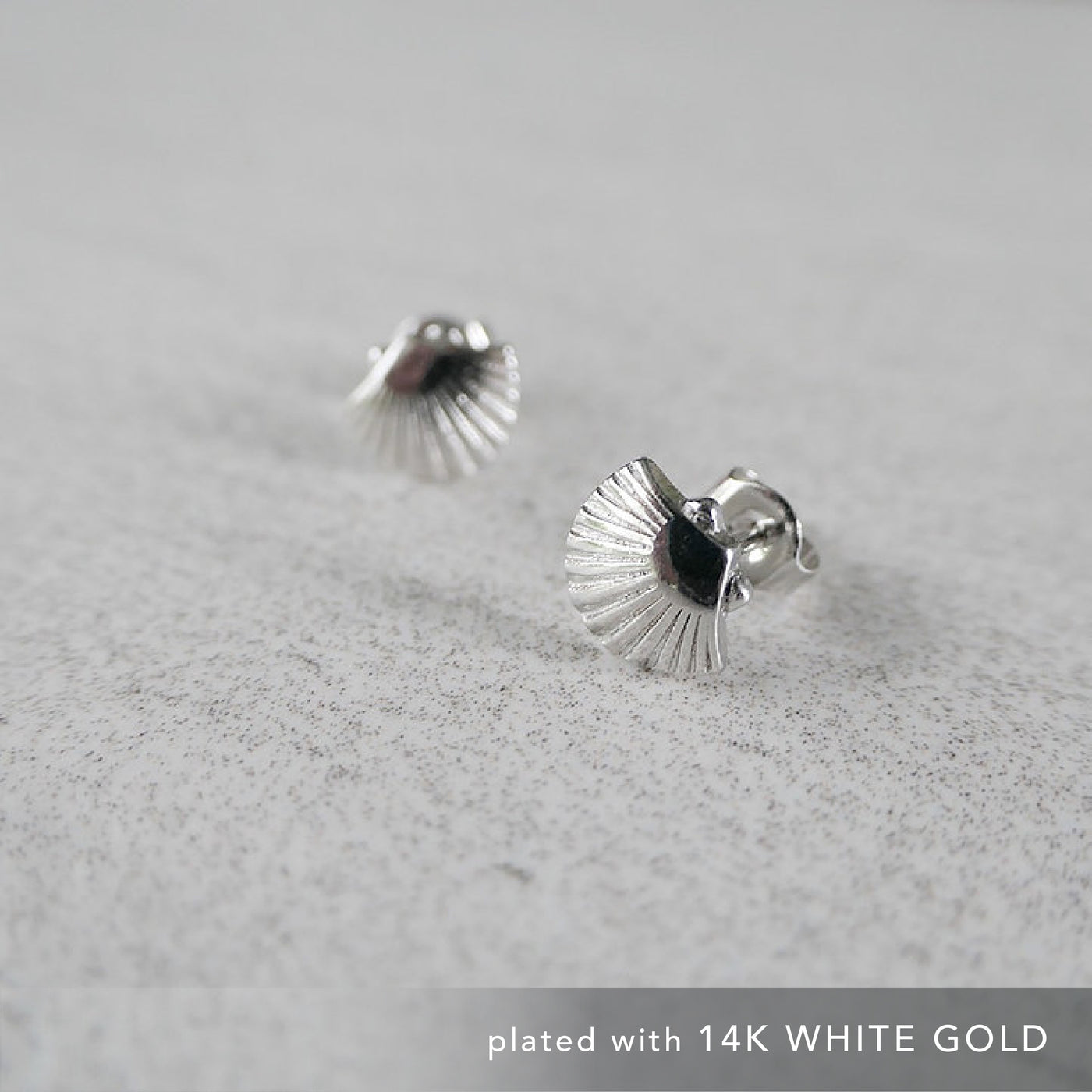 【CS201206】 Sterling Silver Stud Earrings