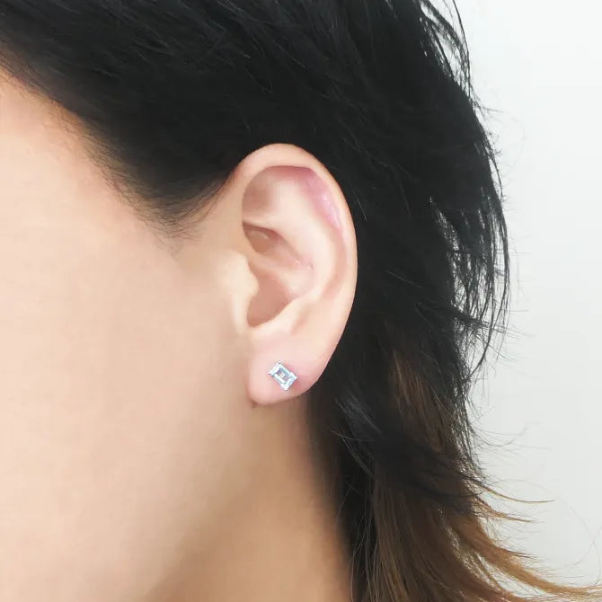 ブルートパーズ 多面カット レクタングル スタッドピアス｜SMUK公式通販