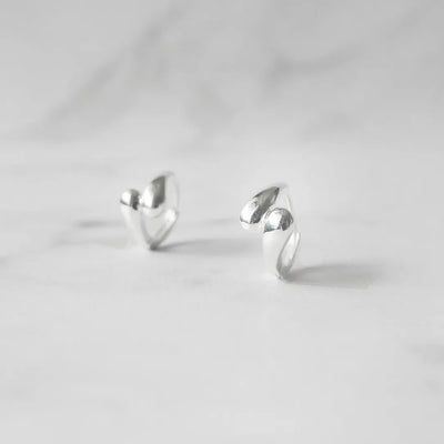 ダブルサークル ドロップ ハギーピアス（シルバー925）、金属アレルギー対応