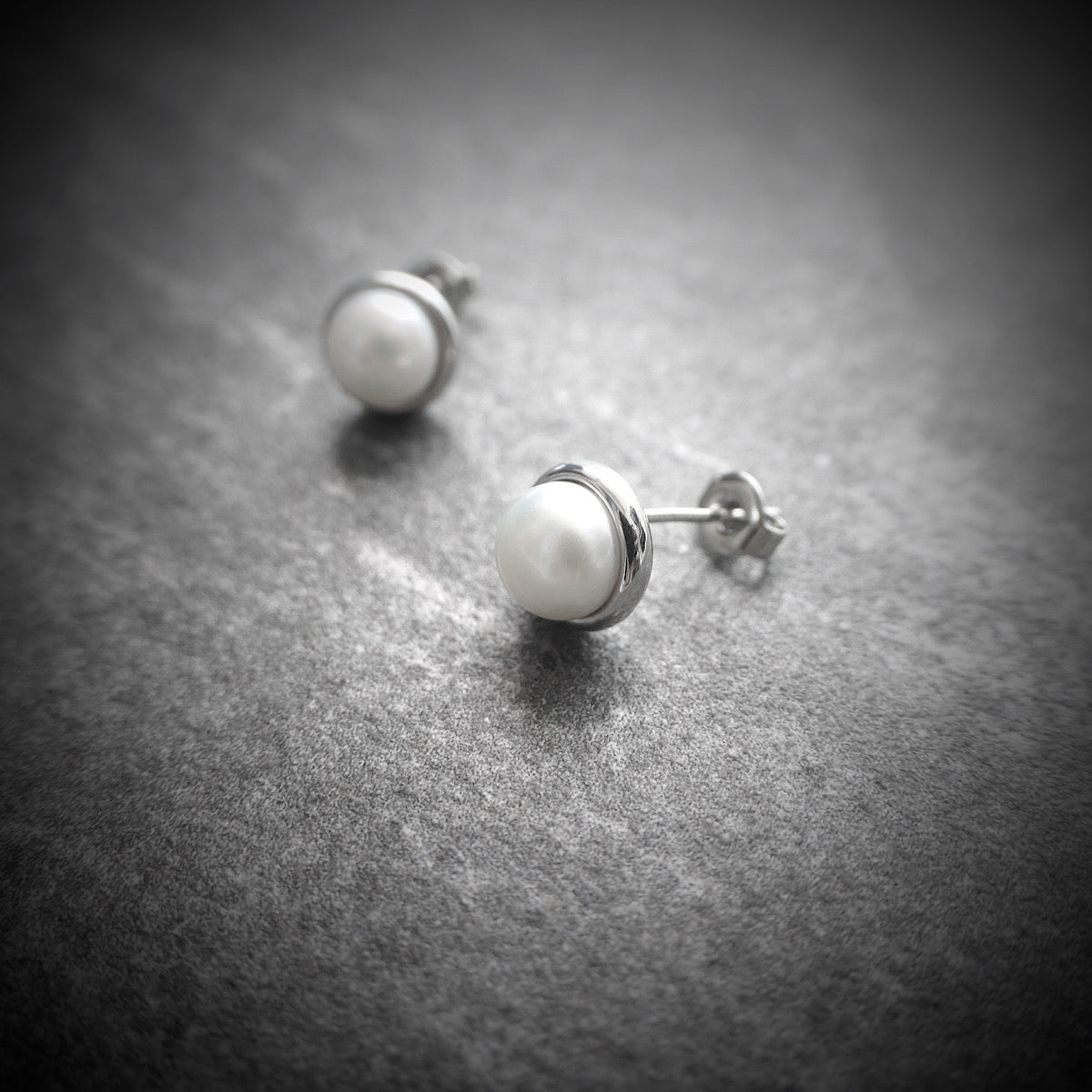 【SE230404】Sterling Silver Stud Earrings
