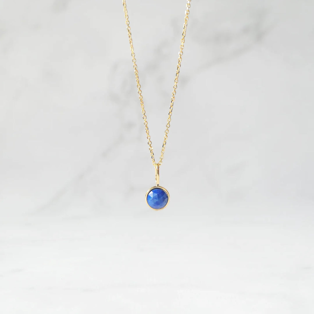 ラピスラズリ ネックレス（シルバー925／18Kゴールドプレーティング