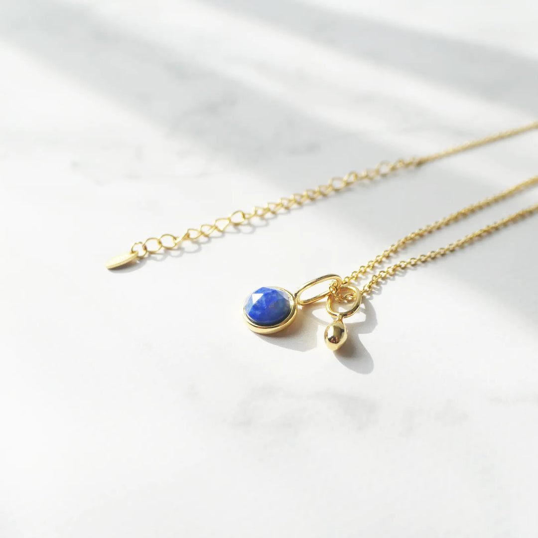 ラピスラズリ ネックレス（シルバー925／18Kゴールドプレーティング