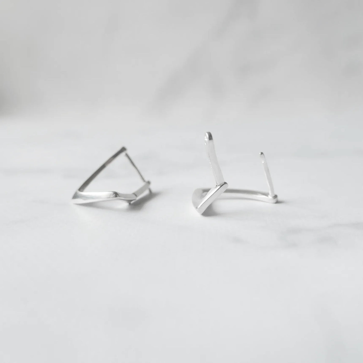 シンプルライン フープピアス、シルバー925、金属アレルギー対応