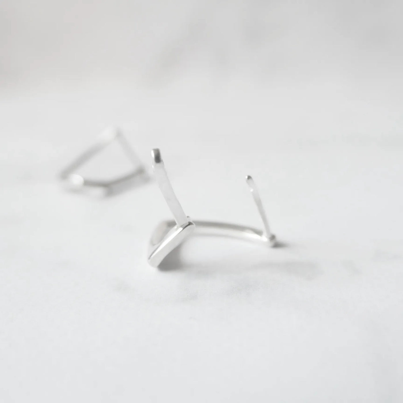 シンプルライン フープピアス、シルバー925、金属アレルギー対応