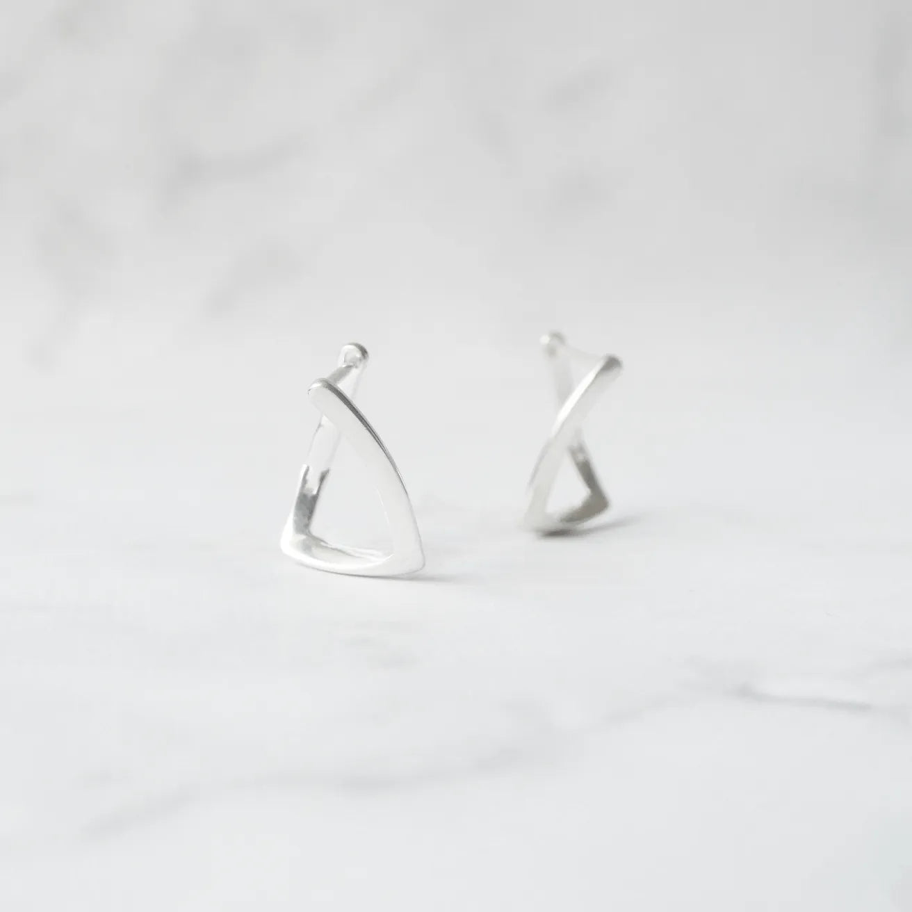 シンプルライン フープピアス、シルバー925、金属アレルギー対応