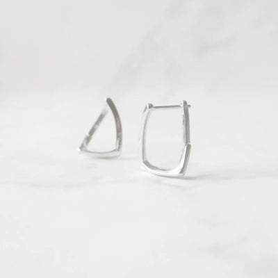 シンプルライン フープピアス、シルバー925、金属アレルギー対応