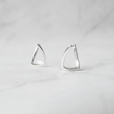 シンプルライン フープピアス、シルバー925、金属アレルギー対応