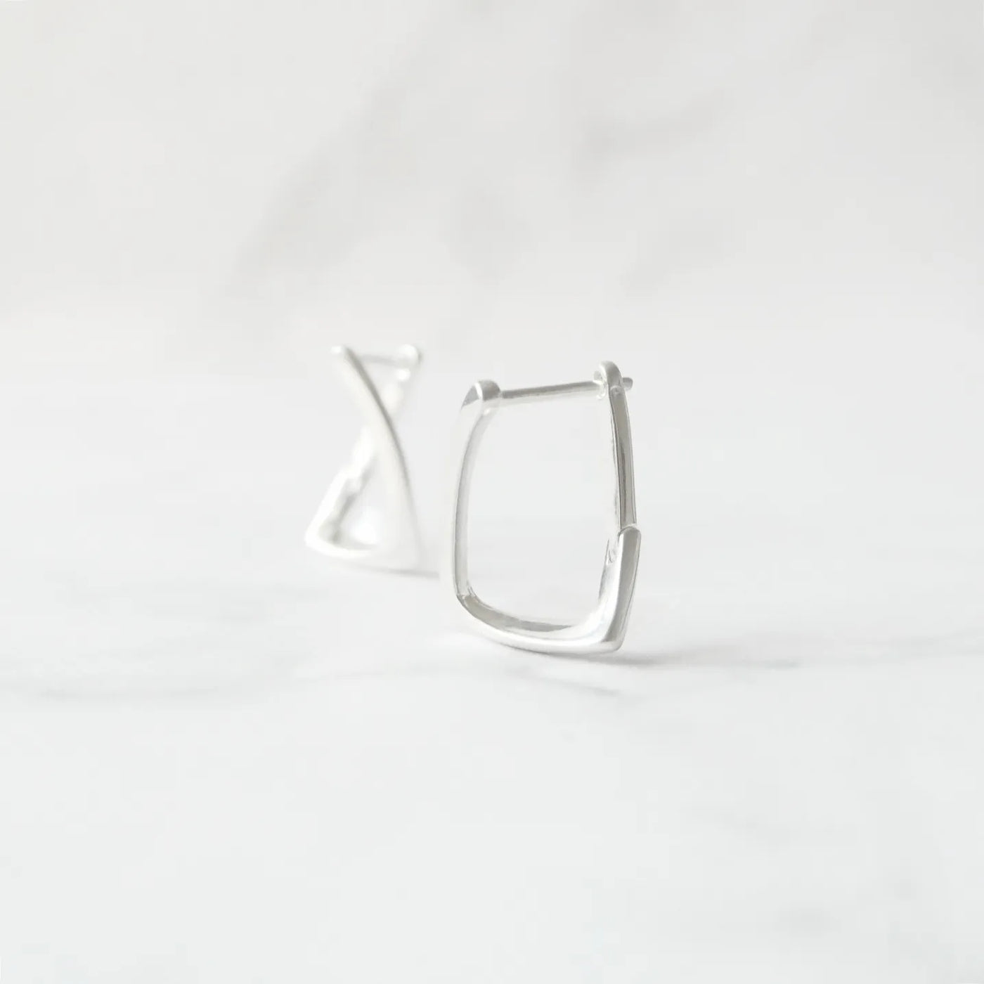 シンプルライン フープピアス、シルバー925、金属アレルギー対応