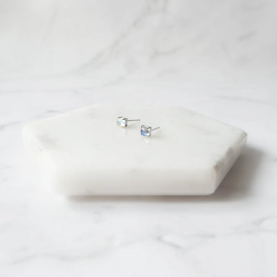 ムーンストーン スタッドピアス（シルバー925／ロジウムプレーティング）