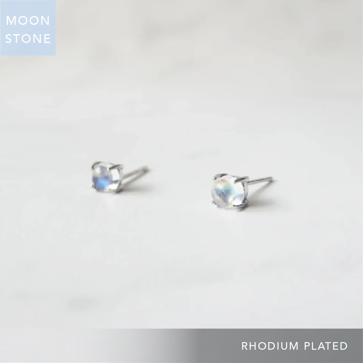 ムーンストーン スタッドピアス（シルバー925／ロジウムプレーティング）