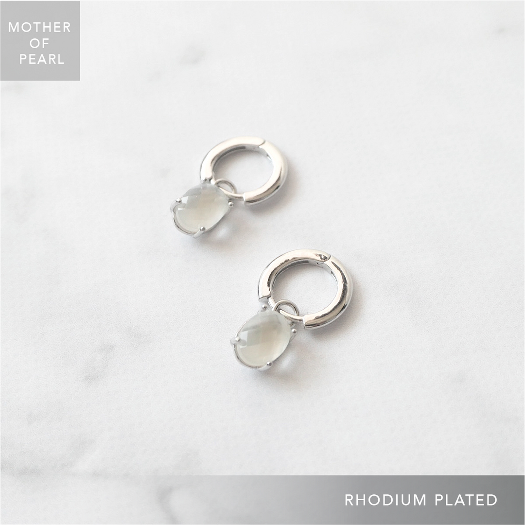 ホワイト マザーオブパール ムガル カービング 14kgfピアス ホワイト マザーオブパール ムガル カービング 14kgfピアス