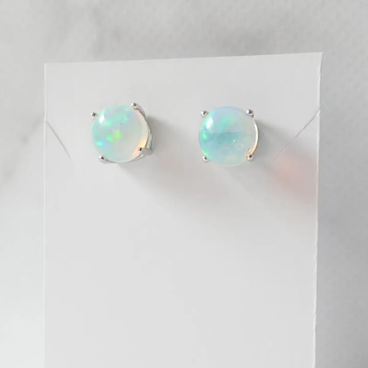 オパール ピアス（ラウンド）エチオピア産・非加熱｜SMUK