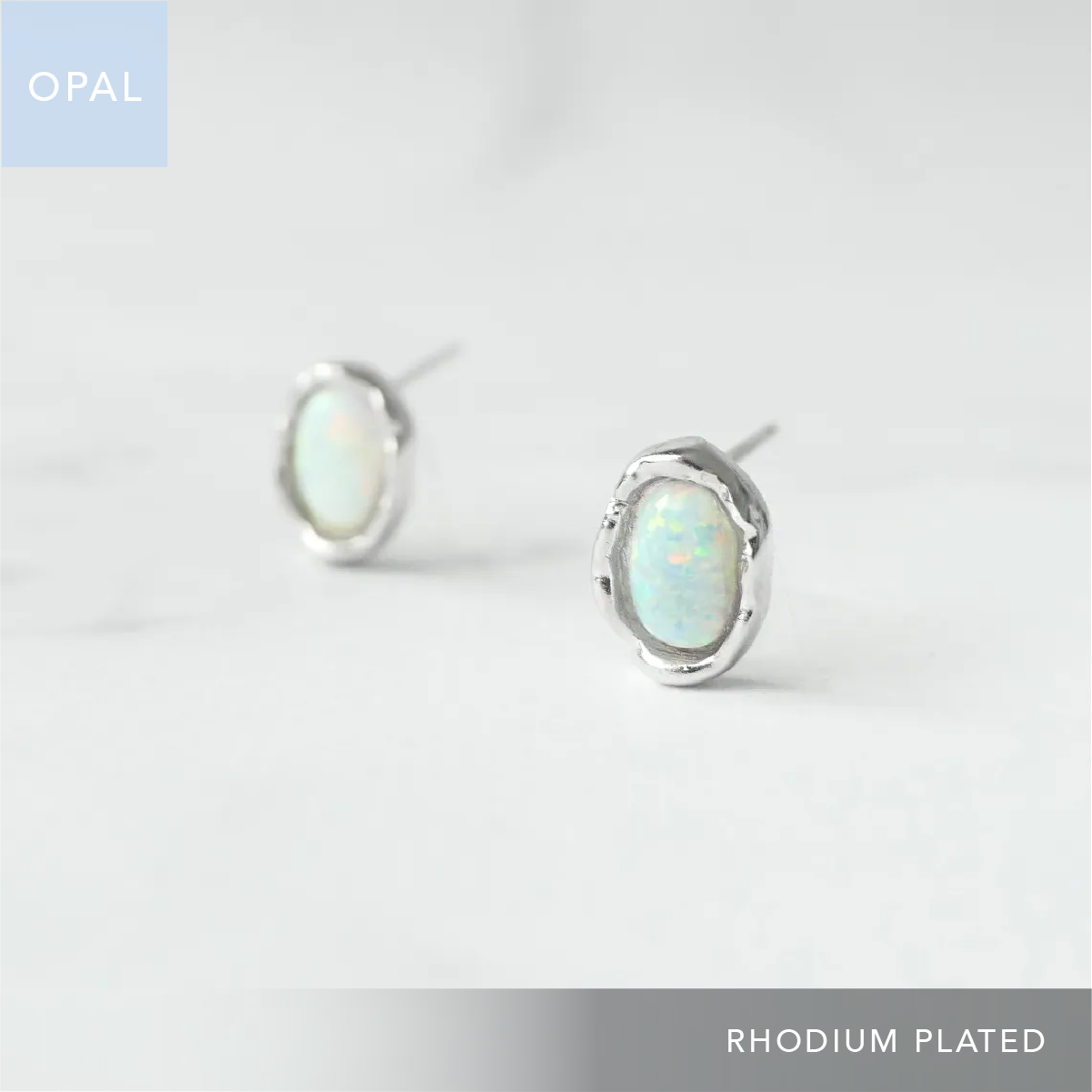 オパール スタッドピアス（シルバー925・ロジウムメッキ）、10月誕生石、遊色効果、金属アレルギー対応