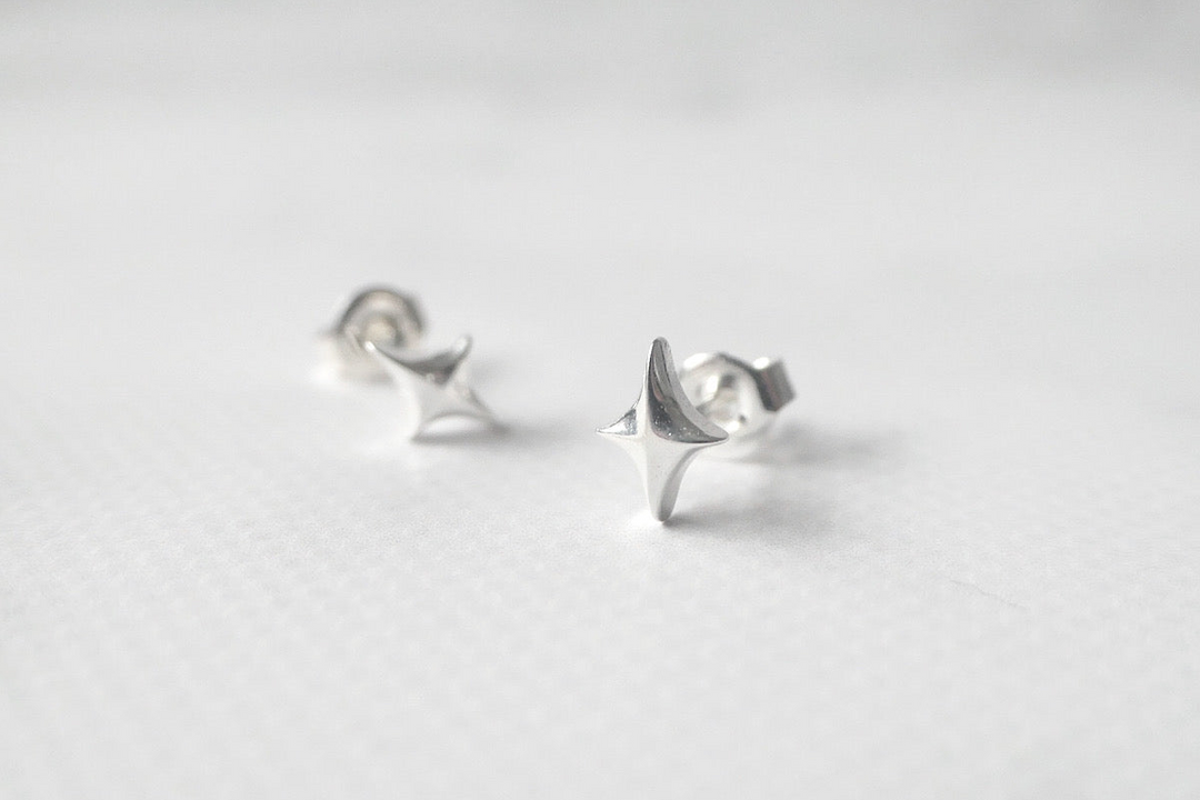 星モチーフ スタッドピアス（シルバー925）| SMUK公式通販